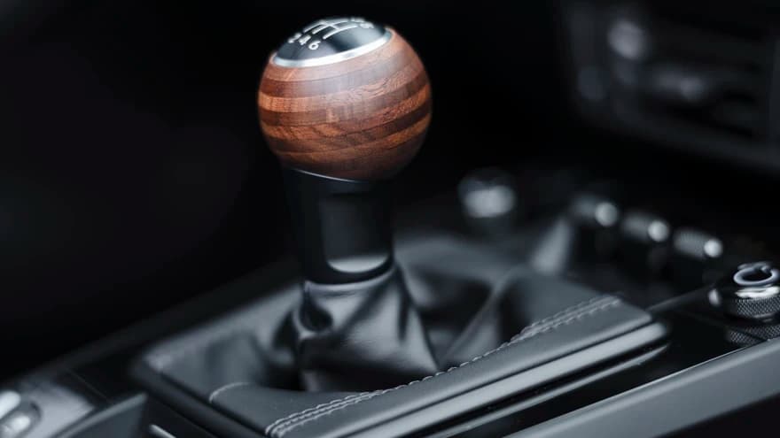 Porsche 911 Carrera T Cabriolet — profile